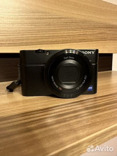 Компактный фотоаппарат sony DSC-RX100