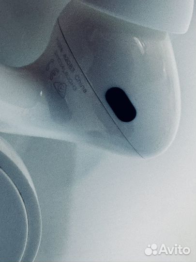 AirPods Pro 1 Оригинал с беспр. зарядным кейсом