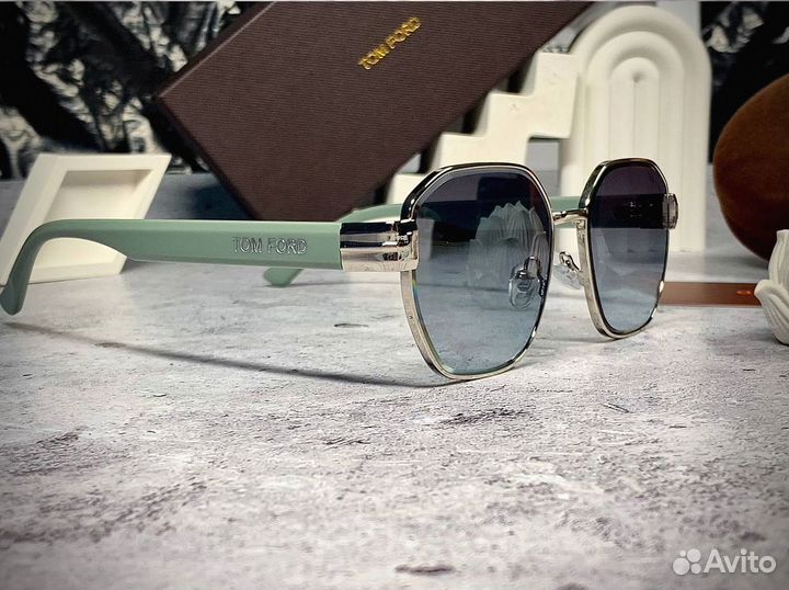 Очки tom ford солнцезащитные