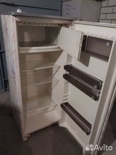 Холодильник полюс