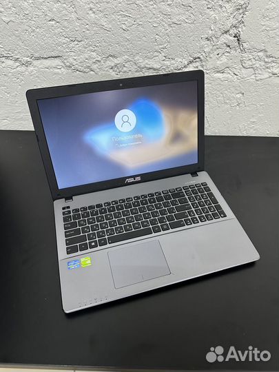 Игровой ноутбук Asus, i3, 12GB, SSD, nvidia 2GB