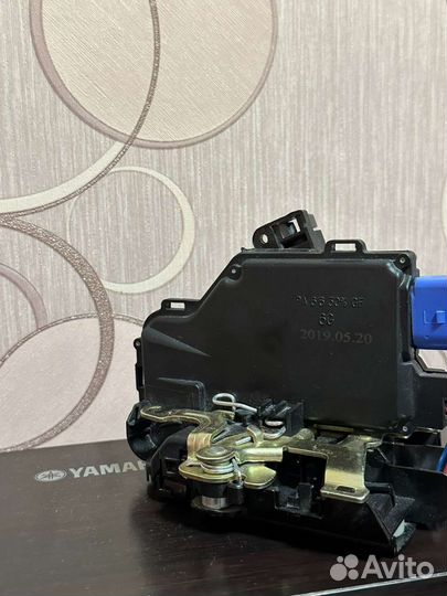 Volkswagen touareg новый замок на правую дверь