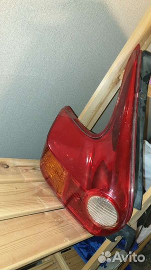 Фонарь задний левый на Nissan Juke