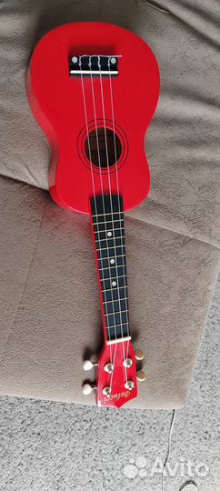 Продам укулеле