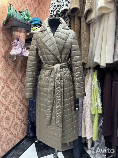 Плащ женский стеганный