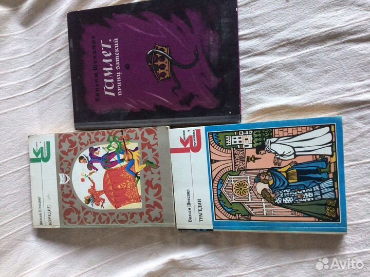 Шекспир, Петрарка, Томас Мур, Байрон