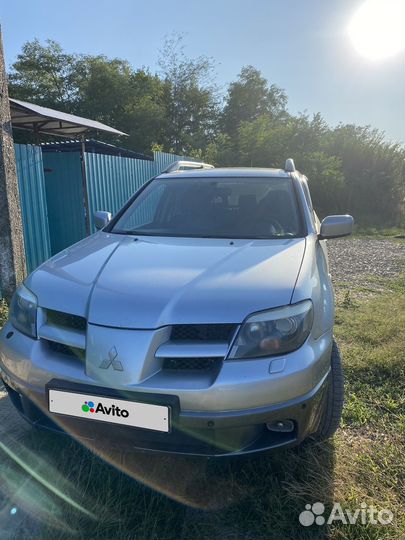 Mitsubishi Outlander 2.4 AT, 2004, 210 000 км