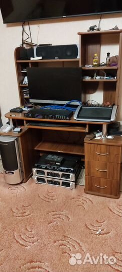 Компьютерный стол