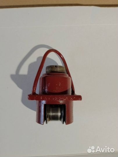 Блок ролик монтажный. имеется 1 шт