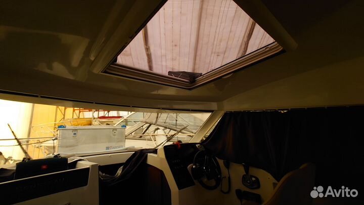 Катер каютный Beneteau Antares 8 - 2018