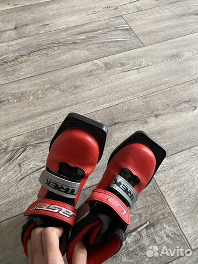 Лыжные ботинки детские 34