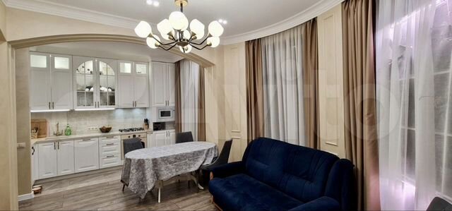 4-к. квартира, 95 м², 3/8 эт.