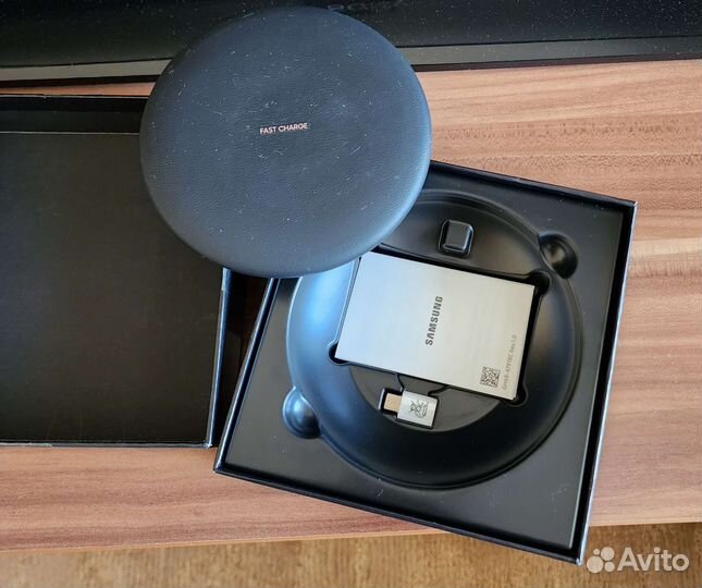 Беспроводная зарядка samsung EP-PG950