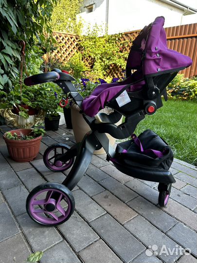 Игрушечная коляска для кукол