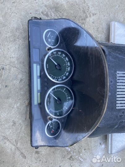 Крышка мотора land rover reang rover vogue 4.4