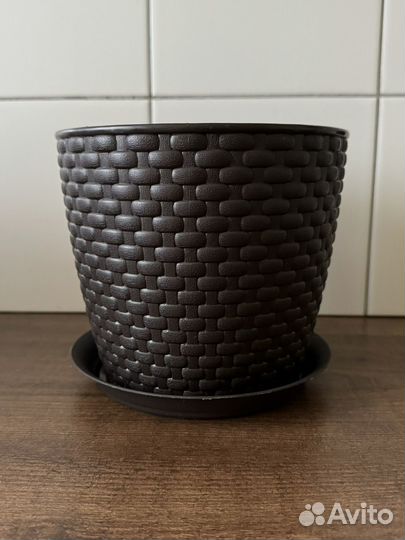 Горшок для цветов бу