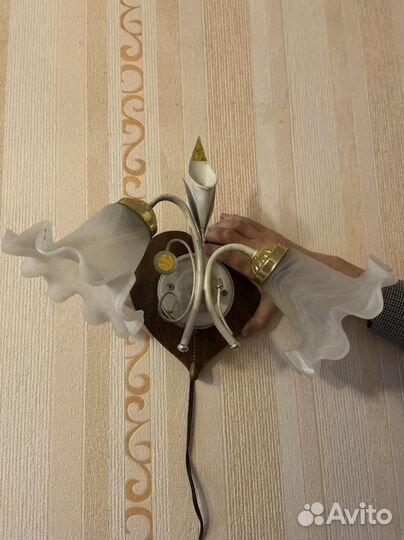 Настенный светильник бра