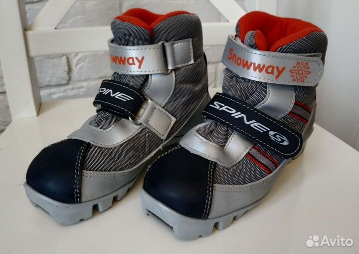 Ботинки лыжные детские р-р 31-32