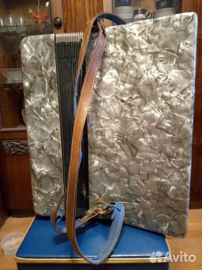 Аккордеон Weltmeister Stella Solo