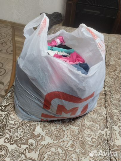 Одежда для девочки пакетом 138-140
