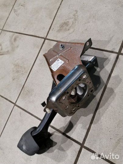 Педаль тормоза Volkswagen Golf мк6 1.6 BSE 2011