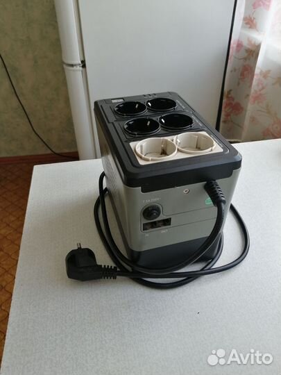 Бесперебойник Ippon