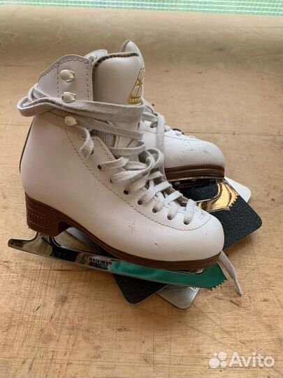 Фигурные коньки Jackson Artiste 12c