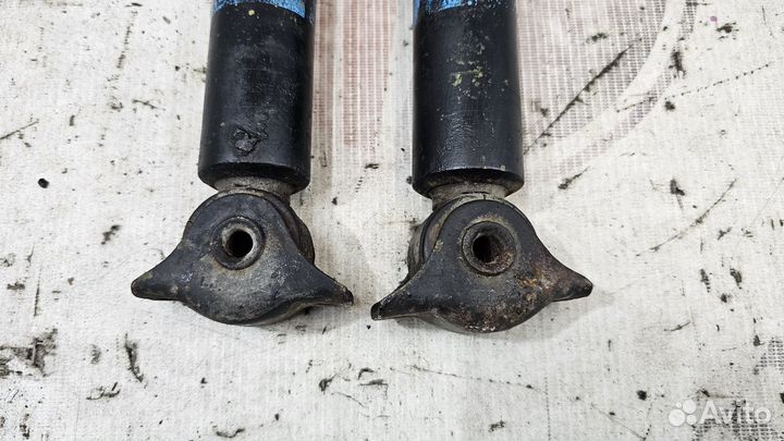 Передние амортизаторы AMG на Mercedes-Benz W126