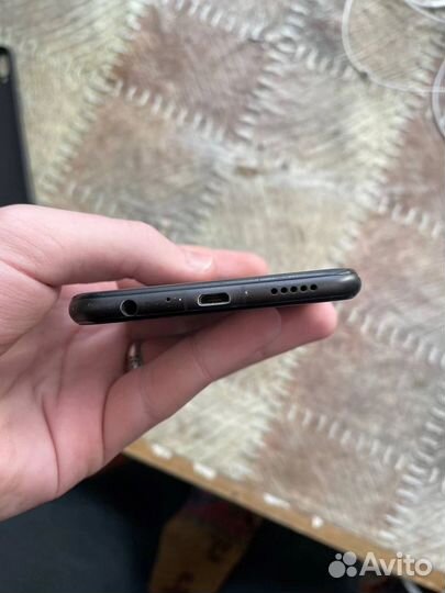 Телефон Honor 8X