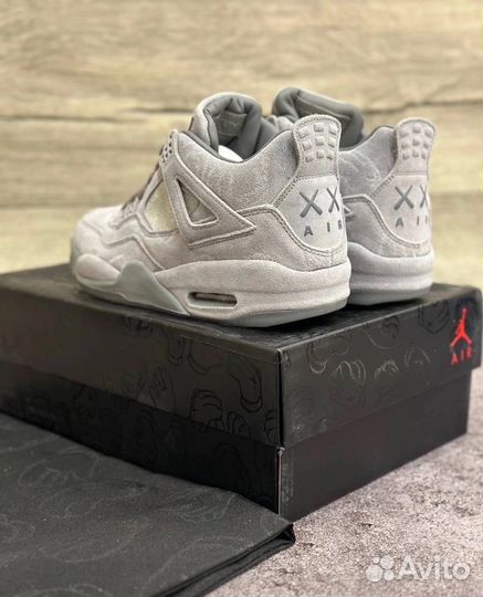 Кроссовки Nike Air Jordan 4