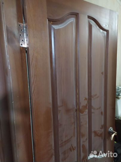 Двери межкомнатные из массива