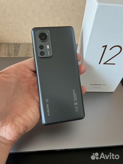 Xiaomi 12, 8/256 ГБ
