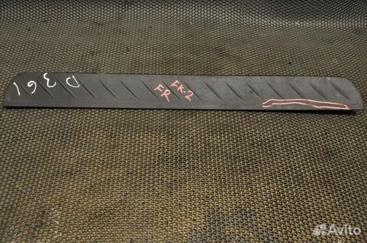 Накладка на порог передняя правая honda civic FK2