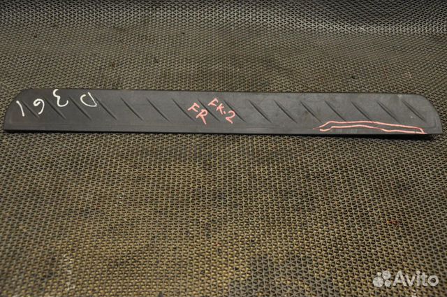 Накладка на порог передняя правая honda civic FK2