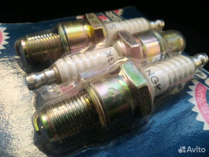 Оригинальная Свеча NGK Yamaha Polaris B6ES B8ES