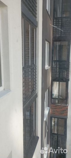 Большое алюминиевое окно