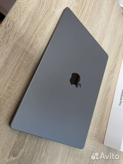 Apple MacBook Pro 14 M1 Pro 16Gb 1Tb