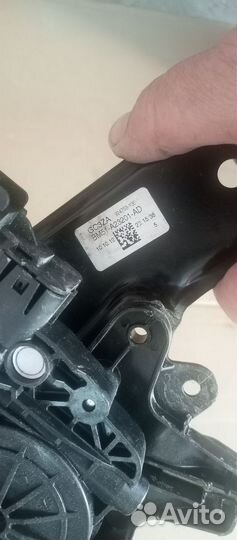 Стеклоподъёмник Форд Фокус 3