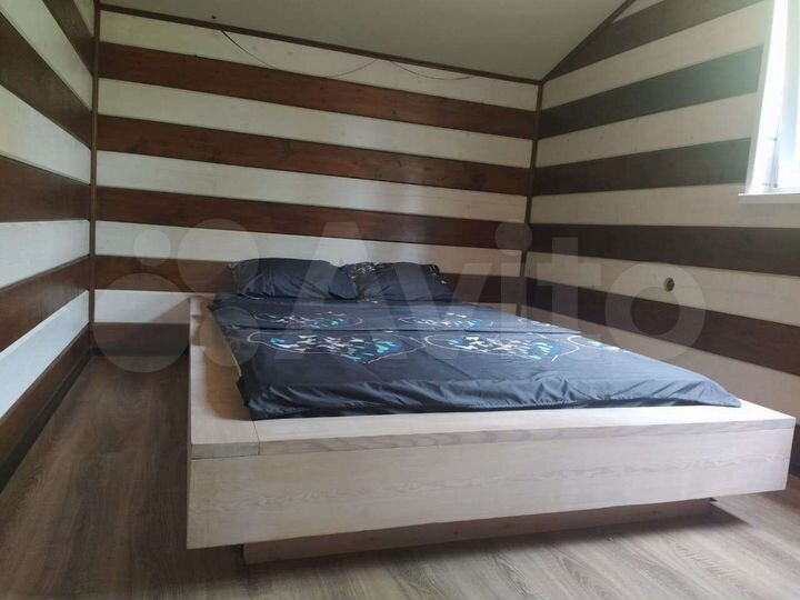 Коттедж 100 м² на участке 10 сот.