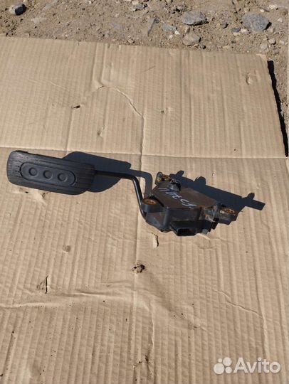 Педаль газа Nissan Note 1 (E11)