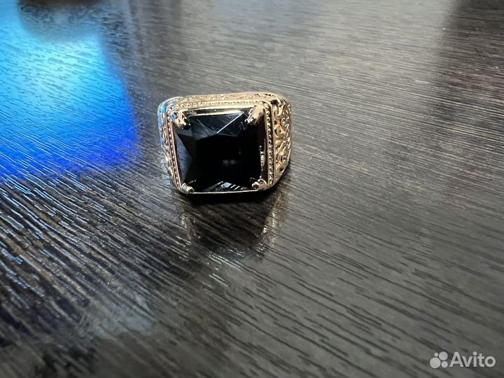 Кольцо перстень