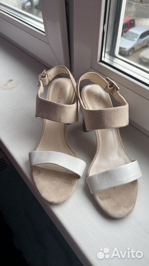 Туфли женские 38 размер бежевые белые