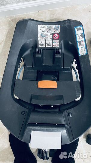 Детское автокресло Cybex Aton с базой Isofix