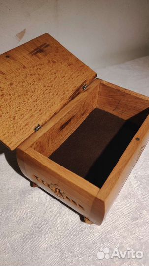 Шкатулка деревянная