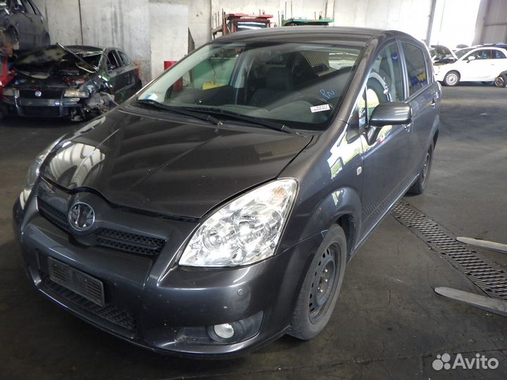 Щиток приборов toyota avensis T25