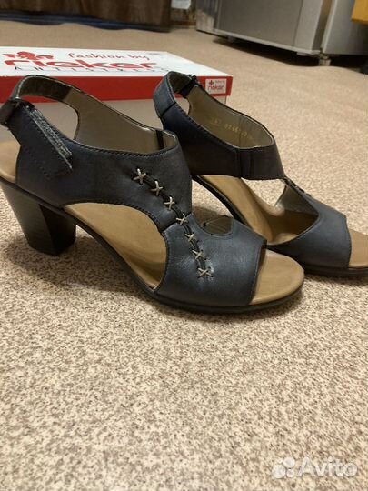 Босоножки женские 39 размер