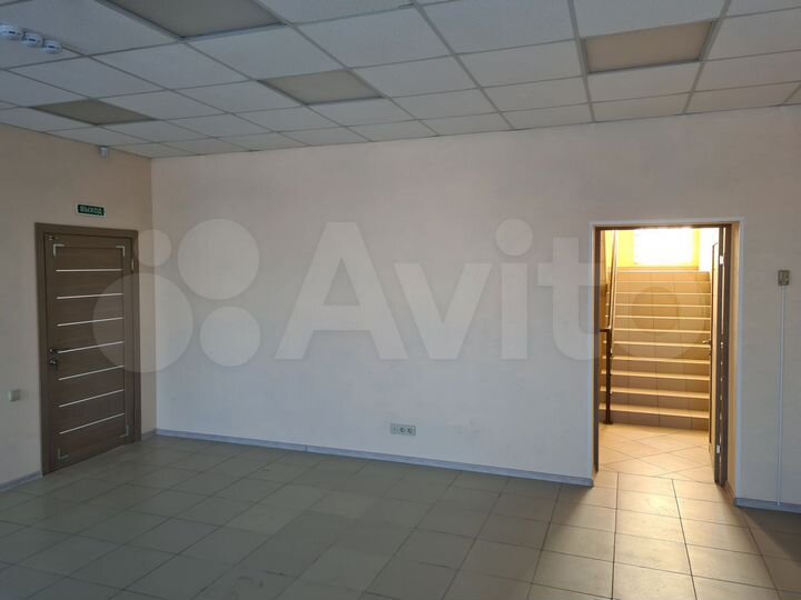 Здание, 470 м²