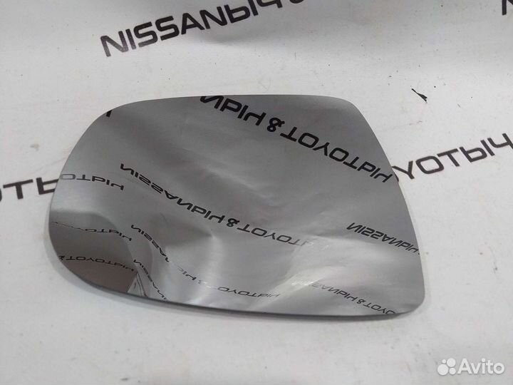 Зеркальный элемент на Nissan Kubistar