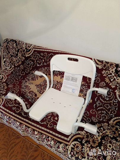 Сиденье для ванны