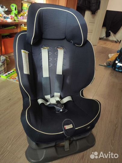 Автокресло Carmate Zutto 9-25кг Япония